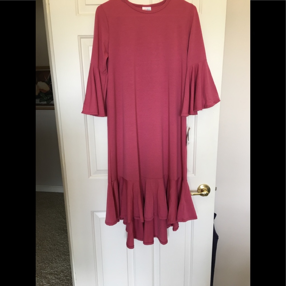 Very pretty and comfortable dress